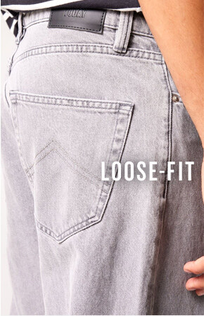 Loose fit jeans