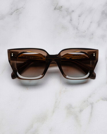 Image of the 1422 Square Sunglasses.