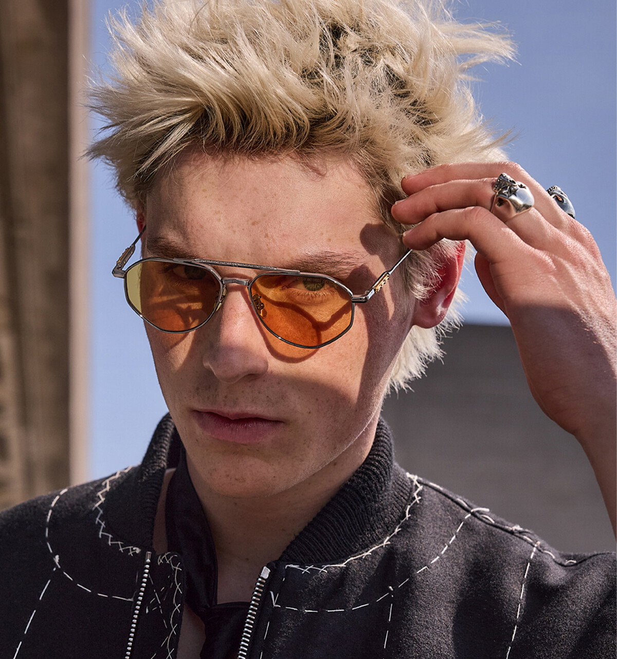 Image of model wearing Lynott Aviator Sunglasses