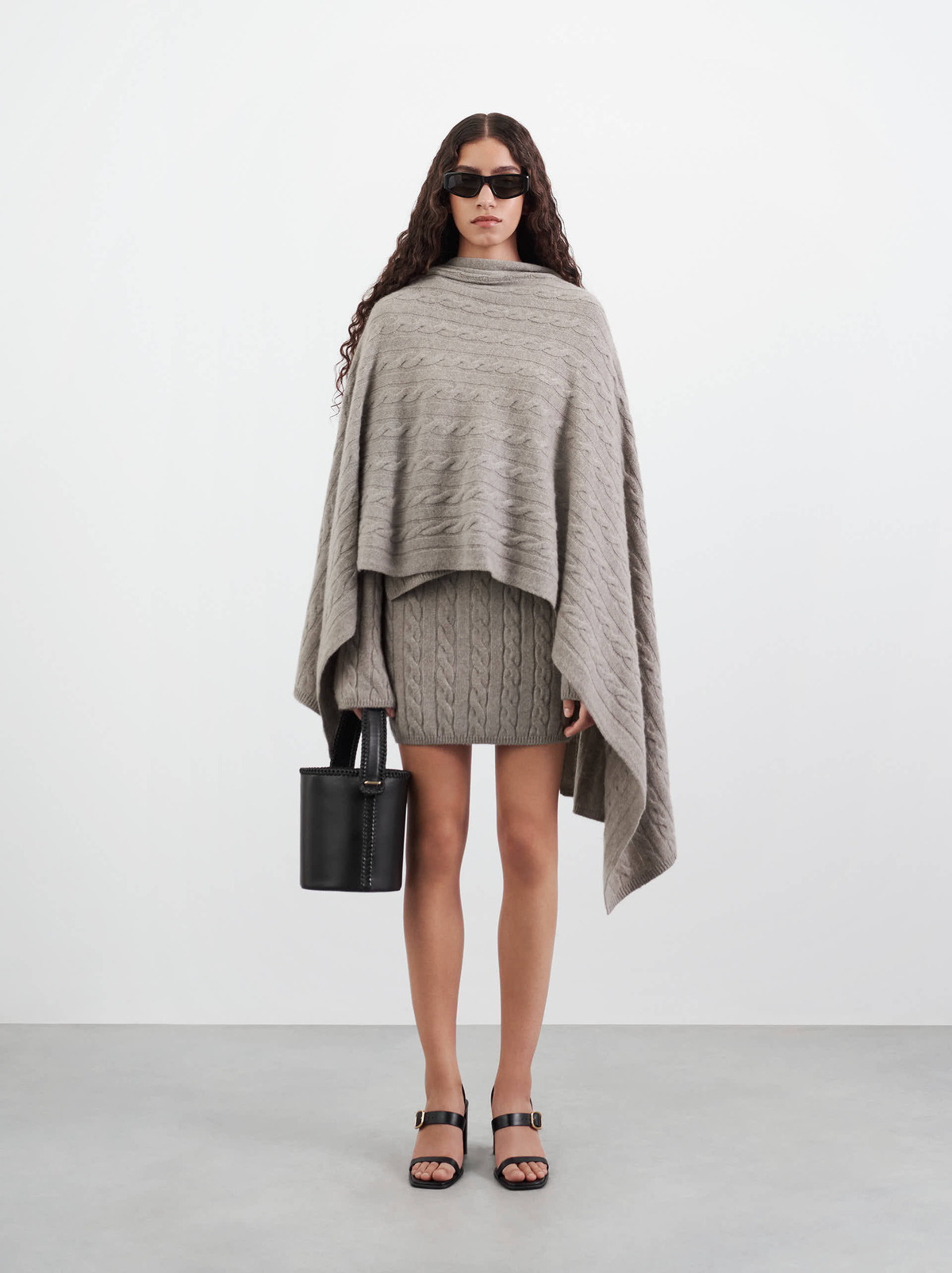 Explore new in Cable Knit Set Soft Goat