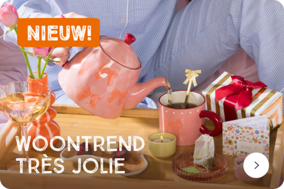 Très Jolie